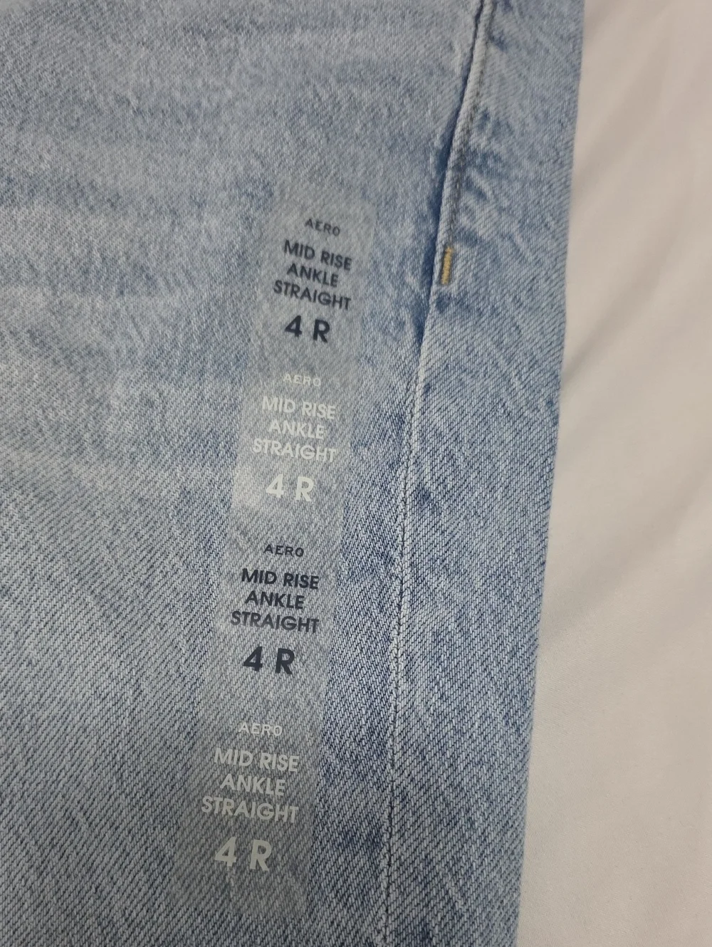 Aero Mid Rise Ankle Straight Size 4 - Picture 2 of 7